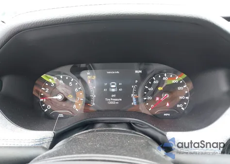 2024 Jeep Compass Latitude 4X4 из США, поврежденный, VIN 3C4NJDBNXRT121282